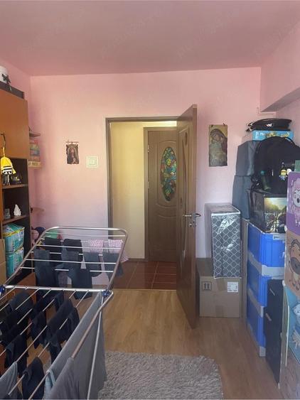 apatament 3 camere de vanzare proprietar - 7