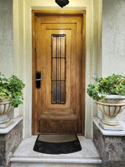 Vila frumoasa ,localizata central\ Unirii Square\Proprietar - 5