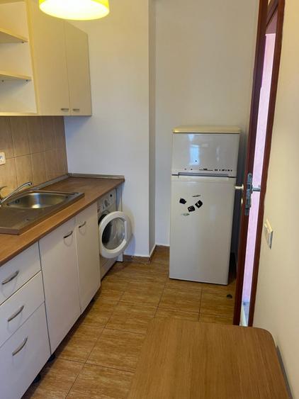 Titan - Rasarit de soare - Metrou - Parcare - Renovat - 6