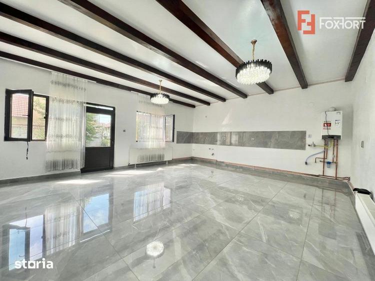 Casa Individuala de vanzare cu 3 camere si teren de 486 mp, zona Plopi - 11