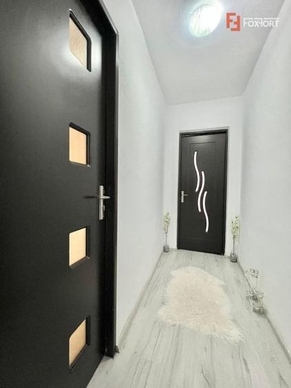 Apartament cu 3 camere, etaj 4 de vanzare, zona Spitalul Judetean - 11