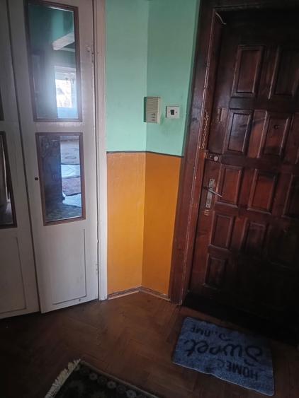 Dau in chirie apartament cu 2 camere, Calea Aradului, etaj. 1 - 8