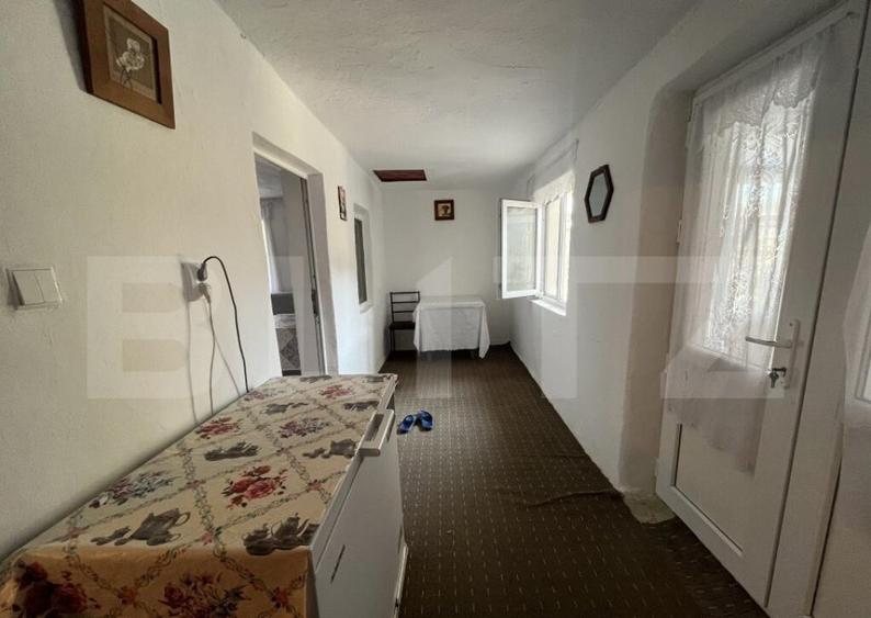 Casa de 160 mp utili, cu 750 mp de teren, in Cosoveni - 4