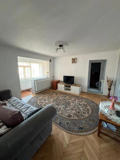 Inchiriez apartament 2 camere - 4