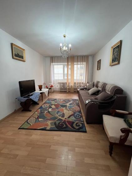 Apartament 3 camere decomandat Mobilat si utilat