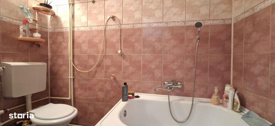 Garsoniera cocheta, etaj 1, imbunata?ita Micro 40, langa Carrefour - 1