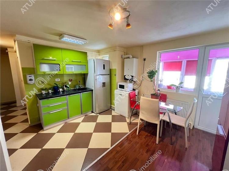 Apartament 4 camere decomandate balcon zona Rahovei Sibiu - 1