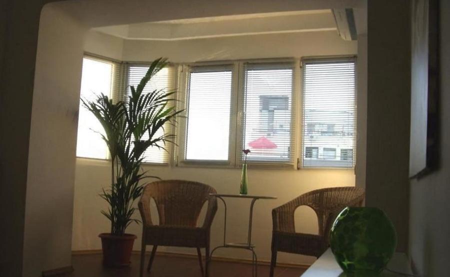 Apartament 3 camere - Ultracentral-Universitate - in bloc construit in anul 1981 - 5