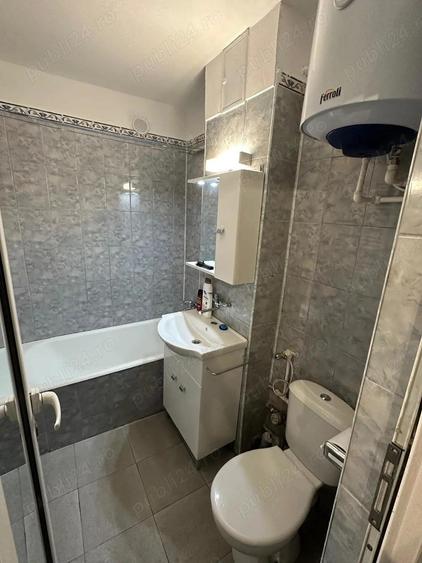 Agentie vand Garsoniera decomandata,1 Mai - Confecti-Politia Locala,,K-uri,etaj.1 - 8