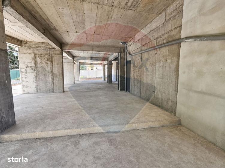 Spațiu comercial, de 274 mp, în Teiul Doamnei