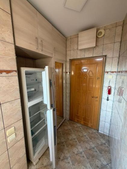 Apartament cu 2 camere semidecomandat în Gara de Nord