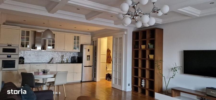 Apartament cu 3 camere în Ultracentral