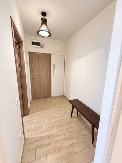 Apartament cu 4 camere decomandat în Colentina