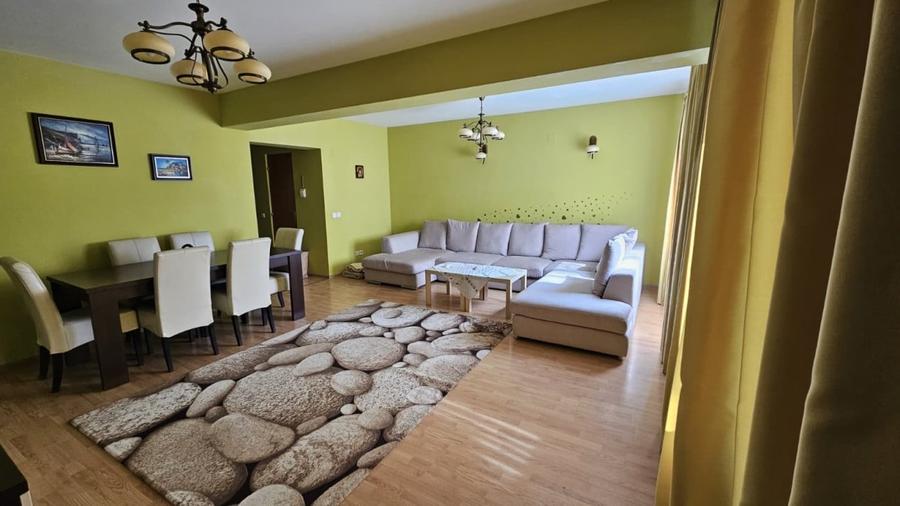 Casă individuală cu 4 camere cu Canalizare în Boreal