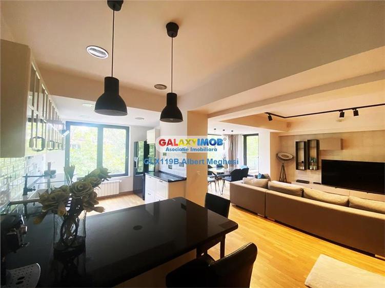 Apartament cu 5 camere semidecomandat în Herăstrău