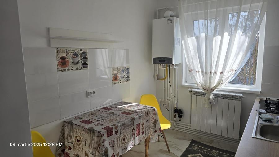 Apartament cu 2 camere semidecomandat în Primăverii