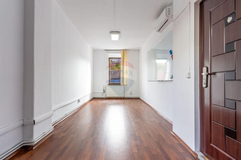 Birou, de 84.400001525879 mp, în Semicentral