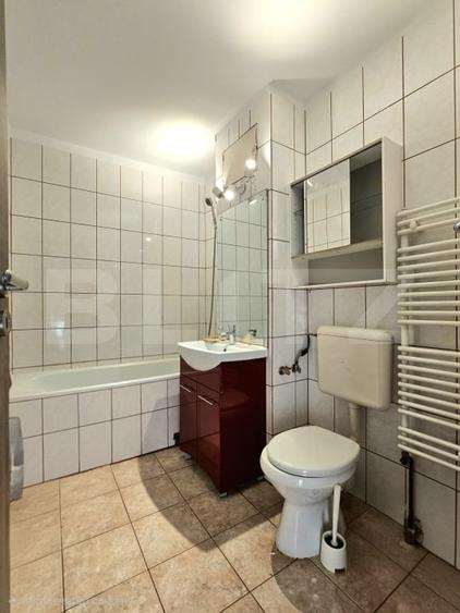 Apartament cu 4 camere decomandat, mobilat în Brâncoveanu
