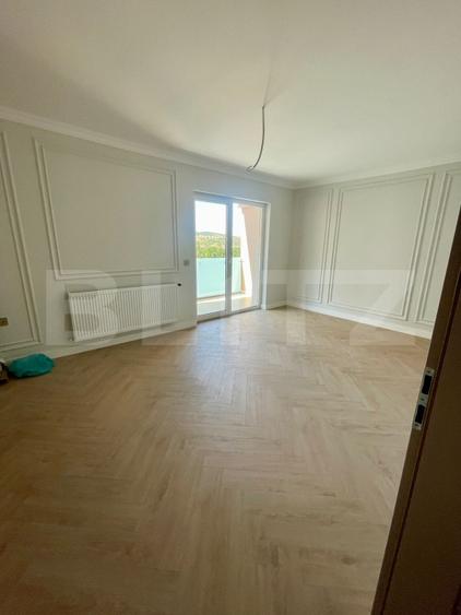 Apartament cu 3 camere decomandat în Sud