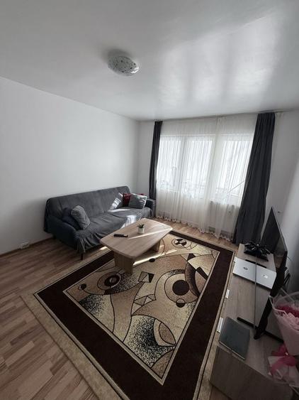Apartament cu 2 camere semidecomandat în George Enescu
