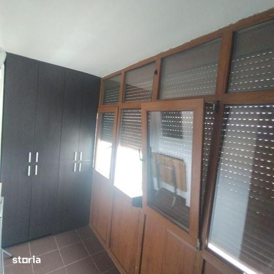 Apartament cu 3 camere în Racovița