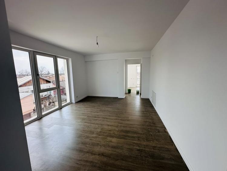 Vila premium P+3, 275 mp construiti, ideala sediu de firma, Sos Chitilei, sect 1 - 4