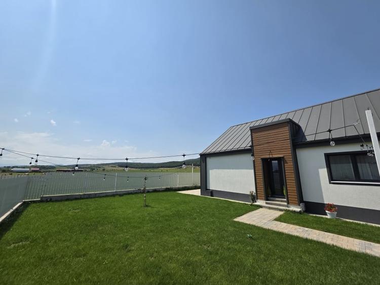 Casa individuala cu trei camere P+M, teren 400mp - 9