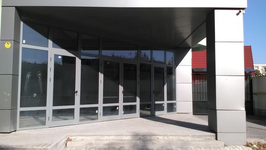 PROPRIETAR VAND SPATIU COMERCIAL - 5