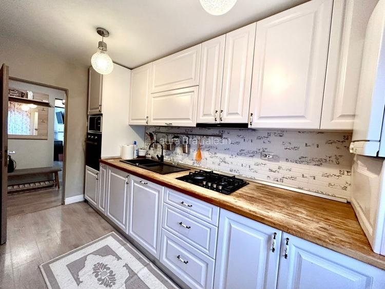 Apartament cu 3 camere mobilat si utilat, Zorilor, strada Trascaului