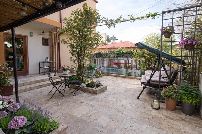 Vila 6 Camere P/1 Zona Faleză Nord - 4