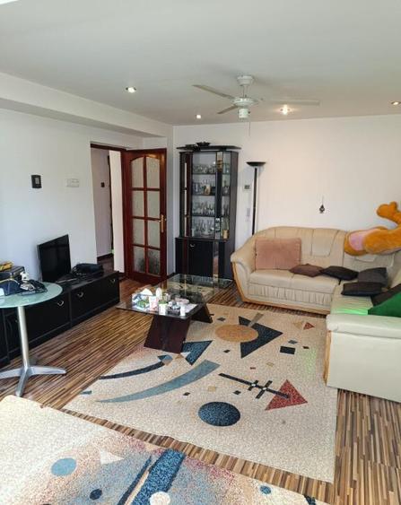 Apartament 3 camere C.R.Vivu - 1