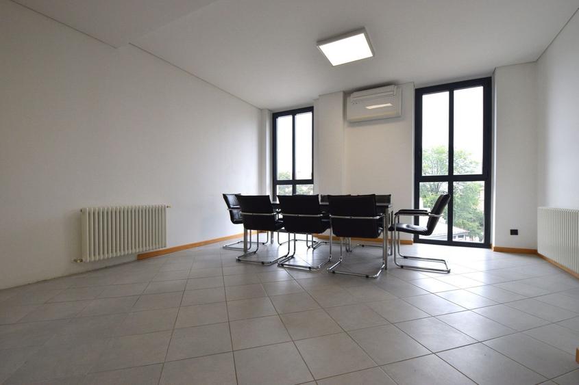 De inchiriat spatiu in cladire de birouri - 89 mp - zona Centrala - 1