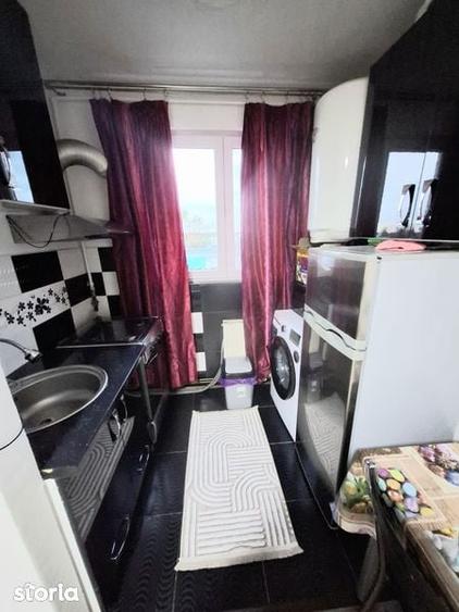 Vand garsoniera pe strada Tunsu Petre nr 9 fata in fata cu gradinita - 1