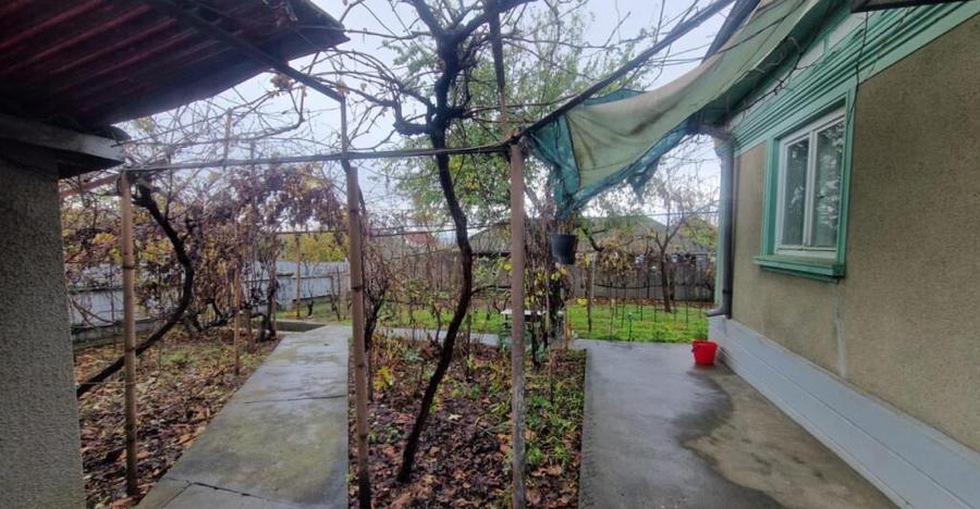 CASA 4 CAMERE , SUPRAFATA TOTALA 80 MP , TEREREN 355 MP, DES - 1