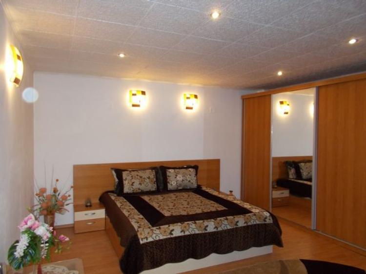 Casa P+M, 6 cam, Timisoara, Mehala, artera, curte comuna  - 10