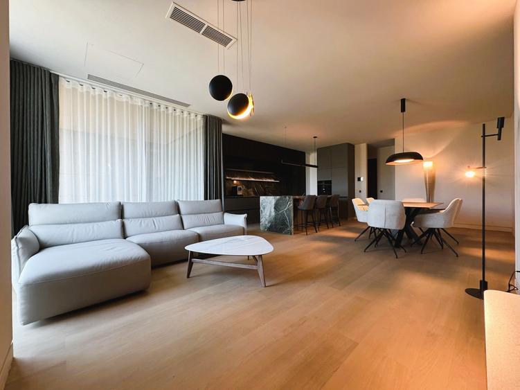 Vanzare ap. 3 camere la cheie- vedere directa catre lac si parc/ imobil boutique - 1