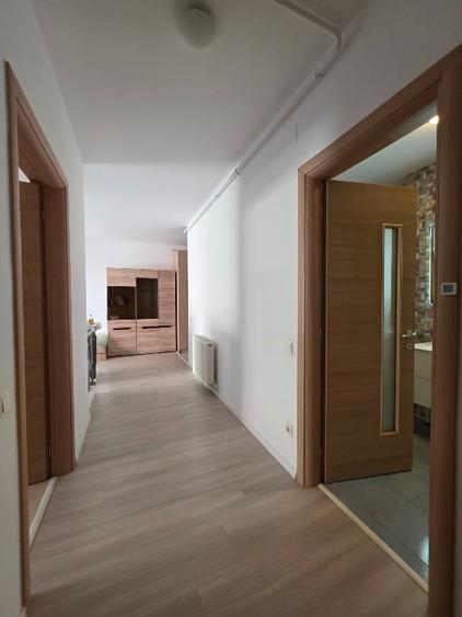 Apartament cu 3 camere decomandat, mobilat în Politehnica