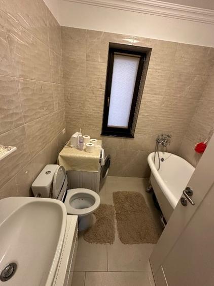 Apartament cu 3 camere decomandat, mobilat în Braytim