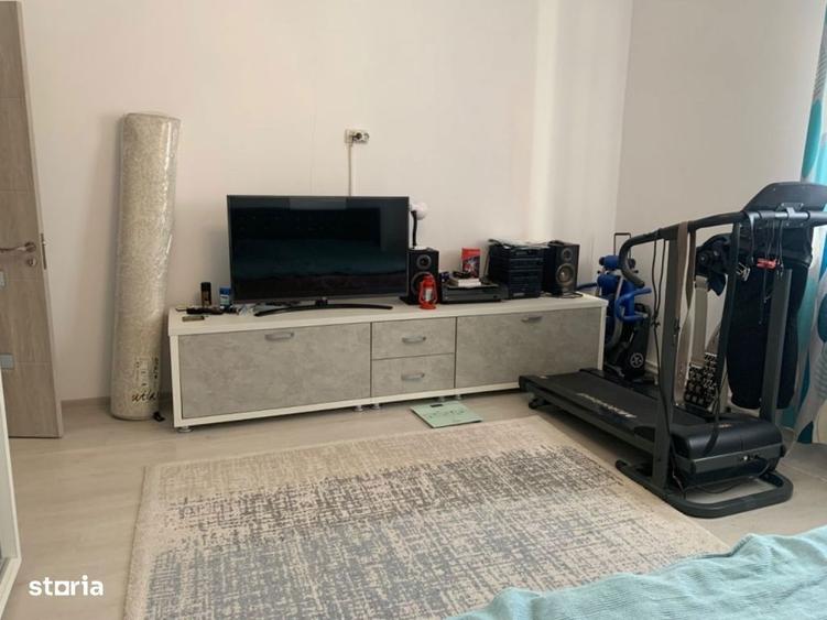 Valul Traian- Casa P+M,5cam 2bai 400 mp gaz pret.160.000 euro - 17