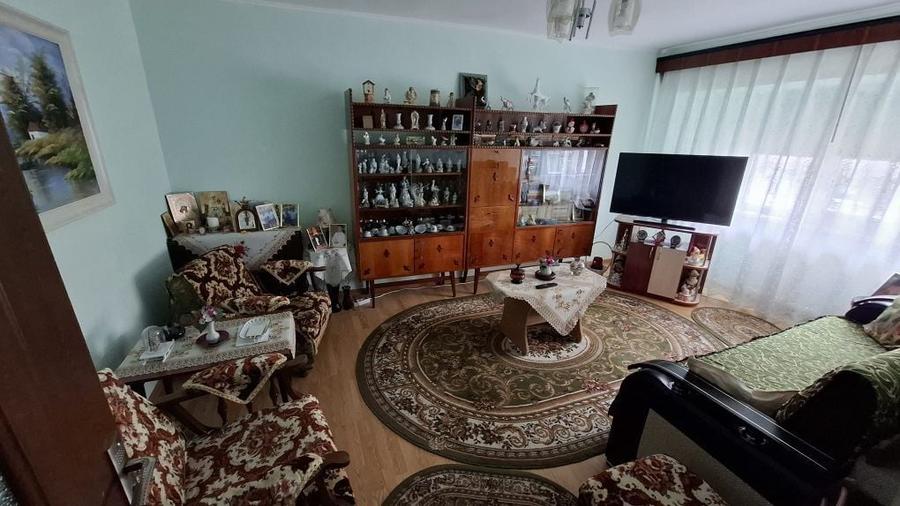 Apartament de vanzare - 5