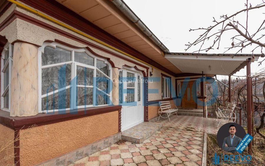 Casa de vanzare Buhu?i, Str. Orbic