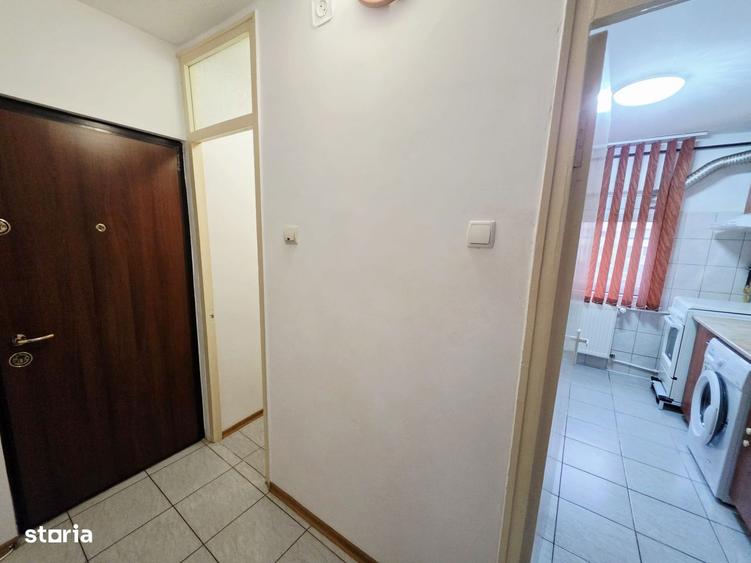Apartament 2 camere decomandat, mobilat si utilat, zona 9 Mai - 6