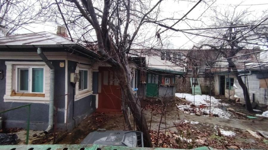 Luica, Dedeman, casa demolabila 247mp teren - 1