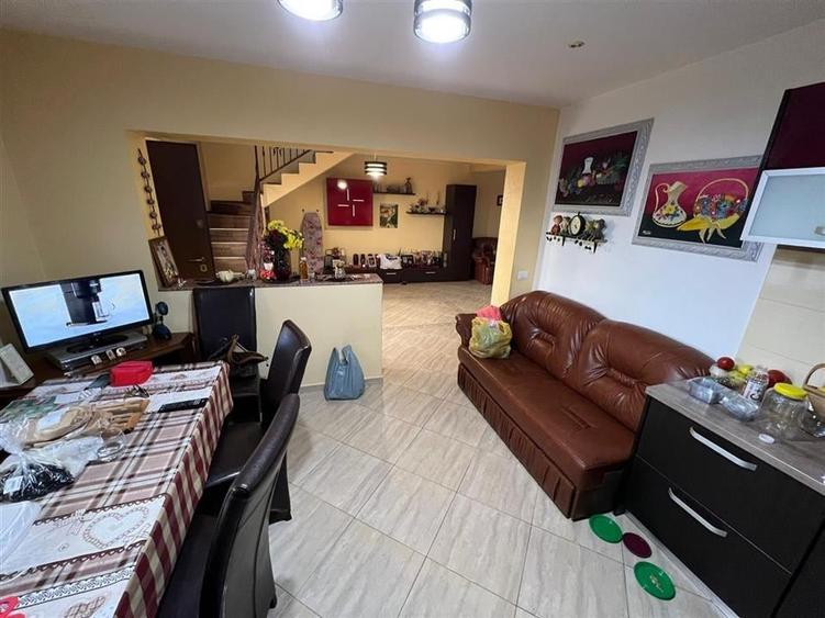 Casa P+1 de vanzare in Vanatori ! - 4