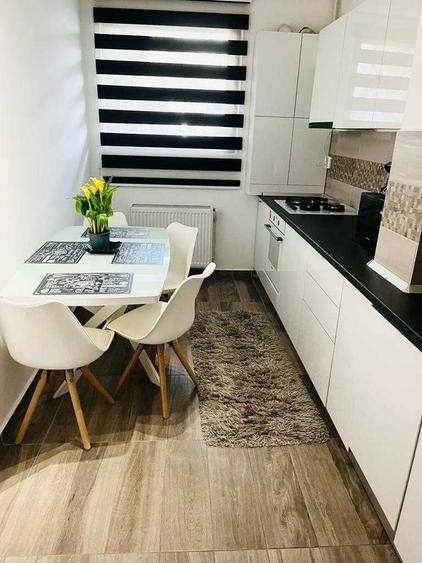 Apartament cu 2 camere semidecomandat în Runcu