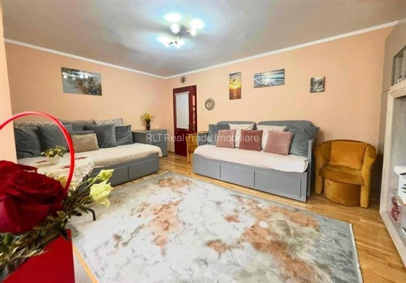 Apartament cu 4 camere decomandat, mobilat în Răcădău