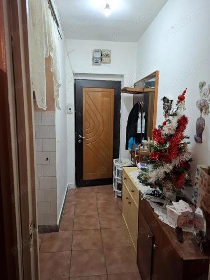 Vand!!! Ap 1 cam zona Garii - 9
