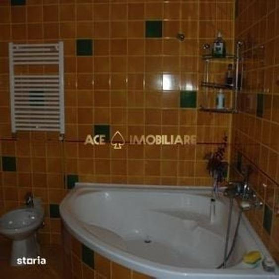 Casa 6 Camere de vanzare | Ilfov | Rosu | Gradina | Curte proprie - 3