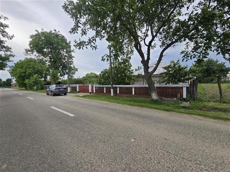 Proprietate de vanzare in Sat Izvoare, com. Bahna, judetul Neamt - 1