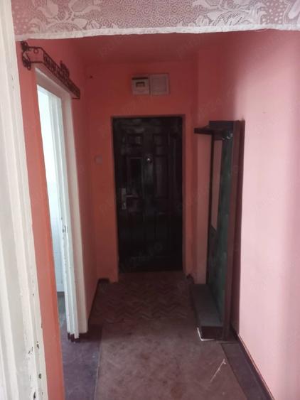 Apartament cu 2 camere nedecomandat în Central